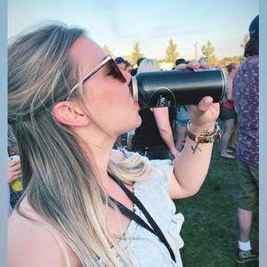 Meet your Posher, Molly